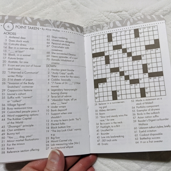 Pocket Posh Crosswords, Pocket Book - Picture 3 of 6